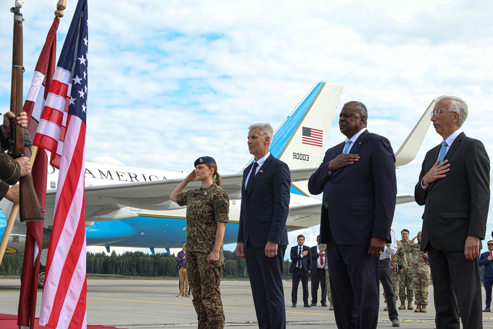 U.S. Secretary of Defense Visits the Troops at Latvia