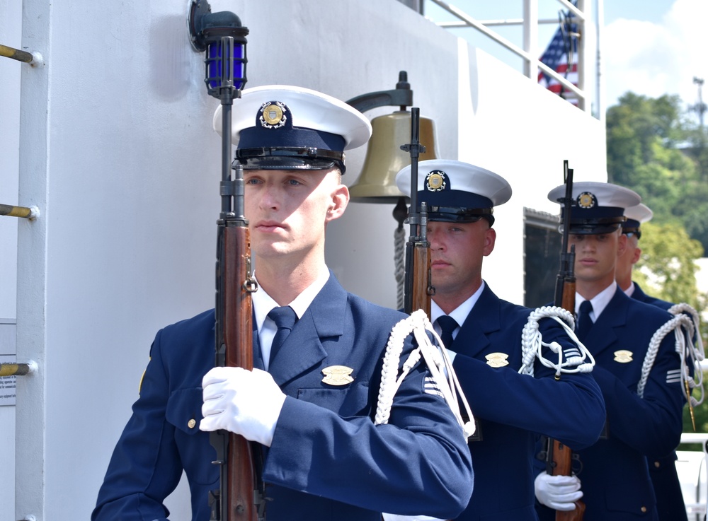 National Memorial Service honors Coast Guard women and men who made the ultimate sacrifice