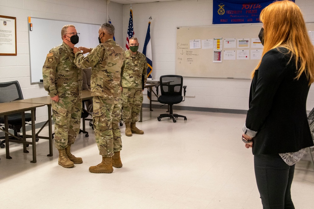 Keller receives Combat Action Badge