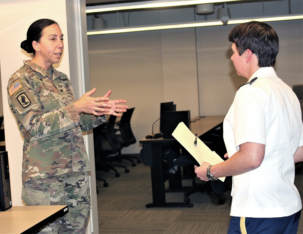 Fort Gordon Military Intelligence Career Day helps officers plan assignments