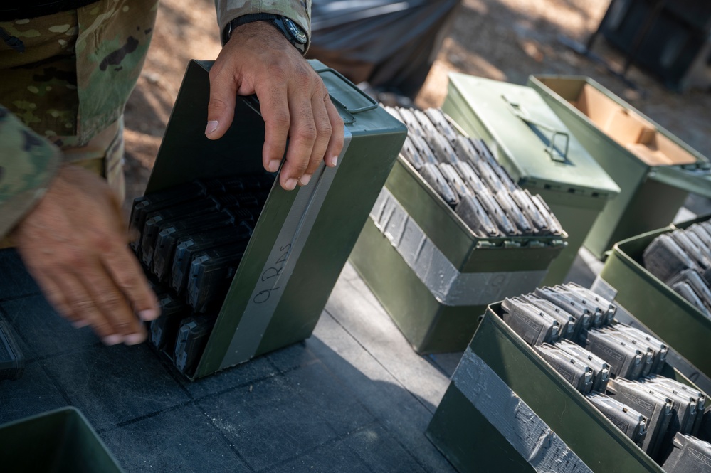 Fieldcraft Hostile: Weapons