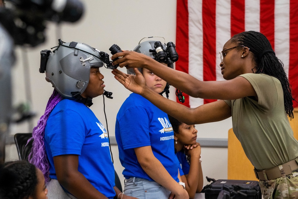 OBAP’s ACE academy visits the 15th Wing