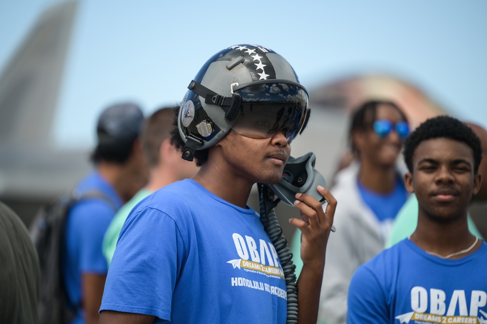 OBAP’s ACE academy visits the 15th Wing