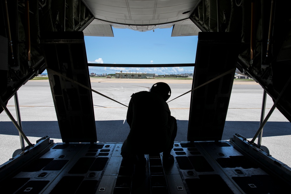 U.S. Marines with MWSS-171 and VMGR-152 conclude FARP operations in Iwo Jima