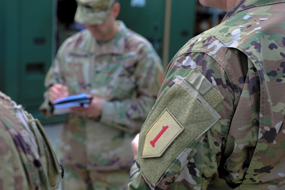 Deputy commanding officer for maneuver of 1ID visits US Soldiers at Skwierzyna, Poland