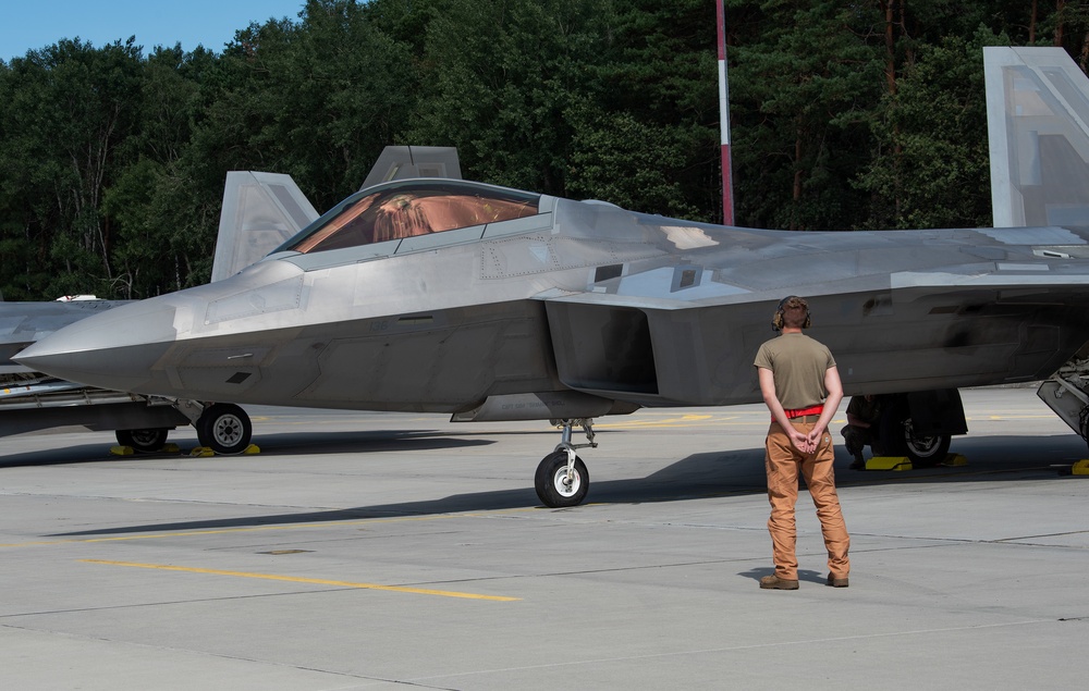 F-22s get ready for take-off