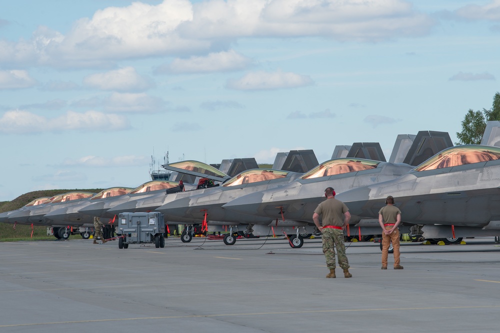 F-22s get ready for take-off