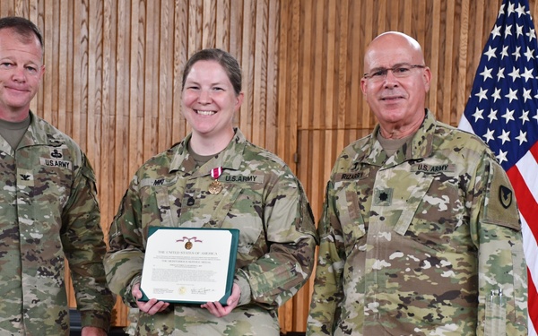 Soldier receives award for service