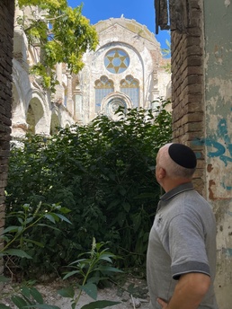 Army Chaplain Visits Historic Synagogue in Constanta, Romania