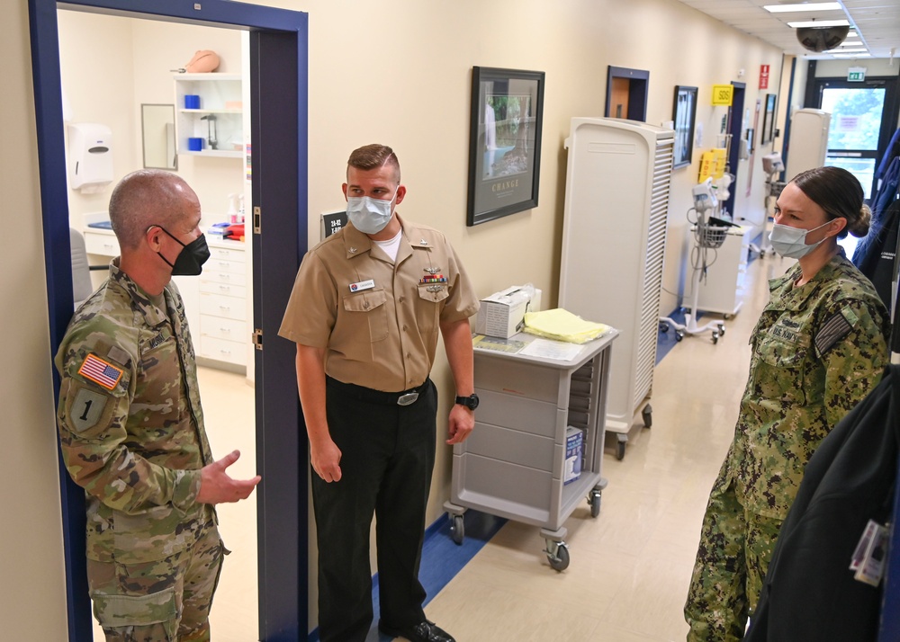 Brig. Gen. Murray Visits NMRTC Sigonella