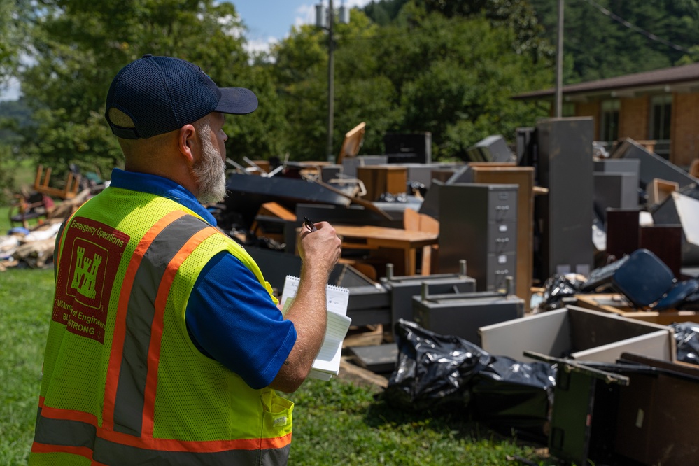 USACE engineers assess debris in counties impacted by eastern Kentucky flooding