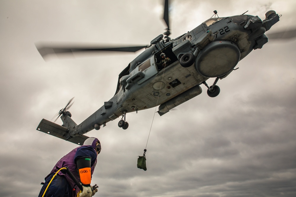 USS Paul Ignatius (DDG 117) Conducts Helicopter In-Flight Refueling