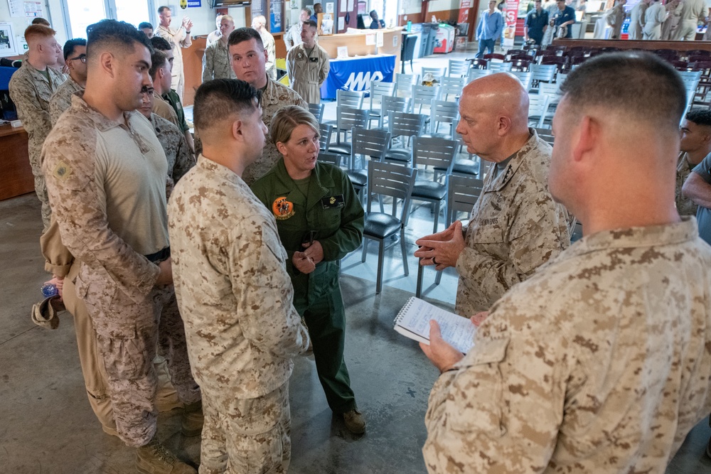 Commandant of the Marine Corps visits Camp Lemonnier