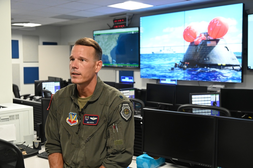 1AF's Detachment 3 integrates Air Force Pararescue, Navy Seahawk crews and swimmers for Human Space Flight Support missions
