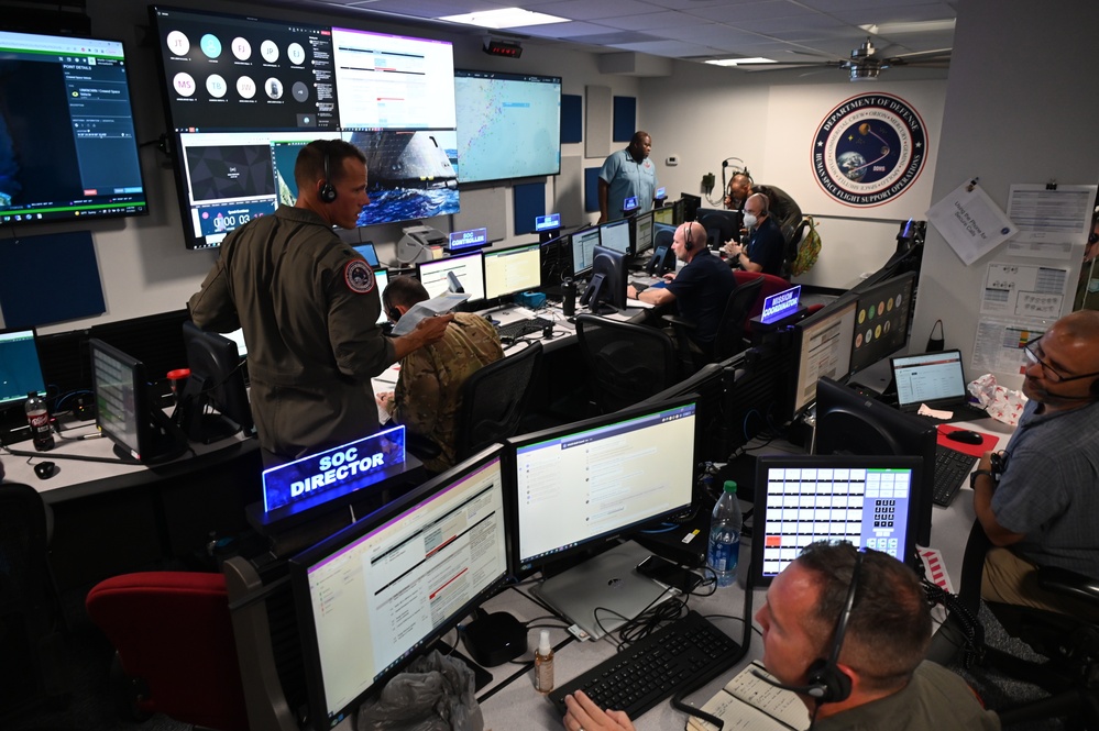 1AF's Detachment 3 integrates Air Force Pararescue, Navy Seahawk crews and swimmers for Human Space Flight Support missions