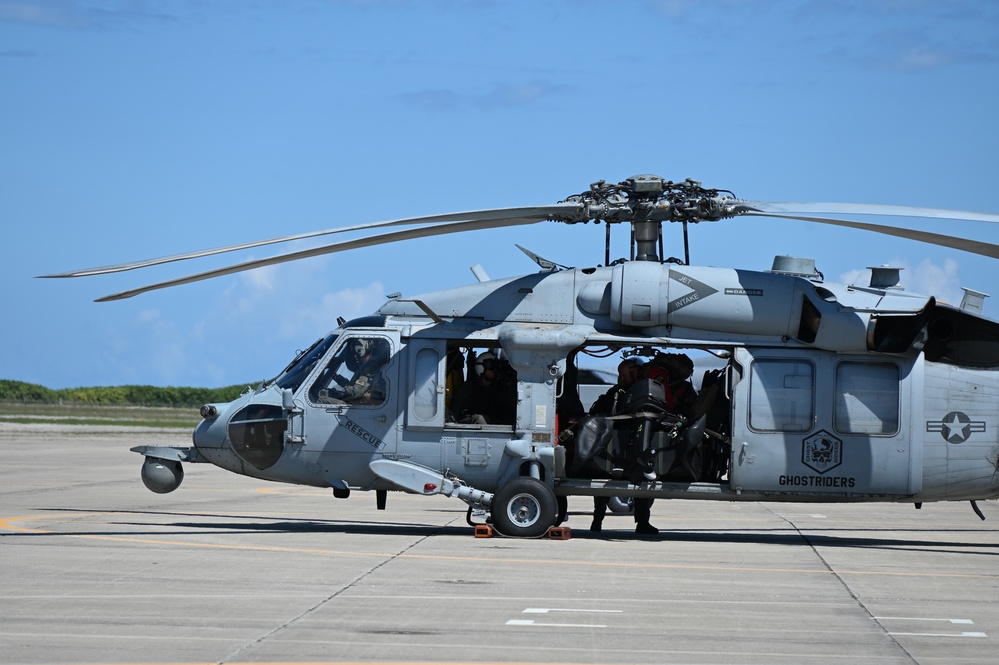 1AF's Detachment 3 integrates Air Force Pararescue, Navy Seahawk crews and swimmers for Human Space Flight Support missions