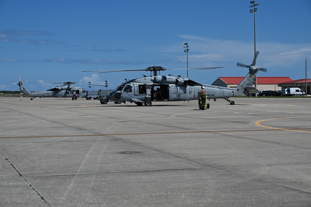 1AF's Detachment 3 integrates Air Force Pararescue, Navy Seahawk crews and swimmers for Human Space Flight Support missions