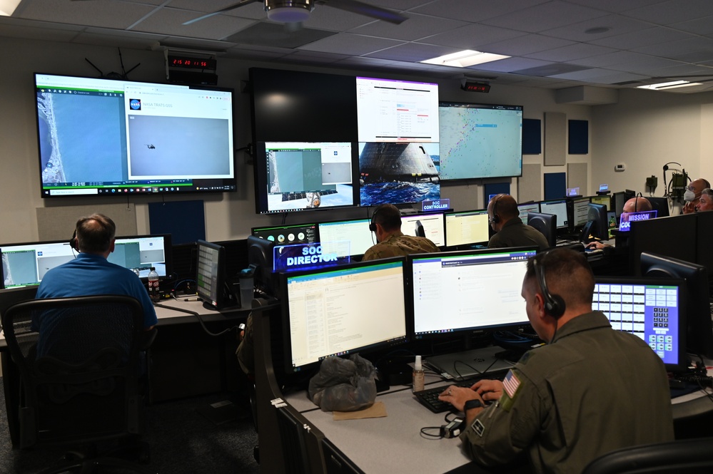 1AF's Detachment 3 integrates Air Force Pararescue, Navy Seahawk crews and swimmers for Human Space Flight Support missions