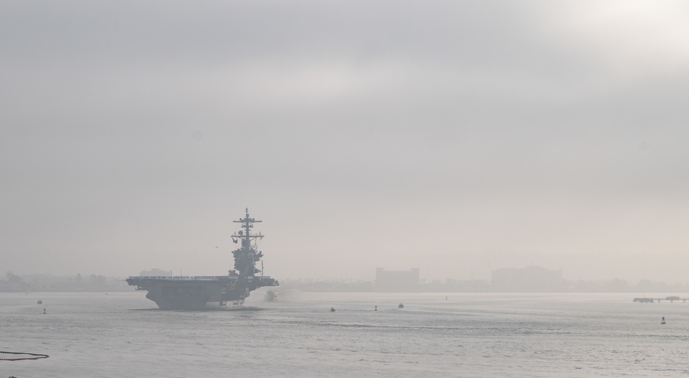 Abraham Lincoln Carrier Strike Group Returns to Homeport