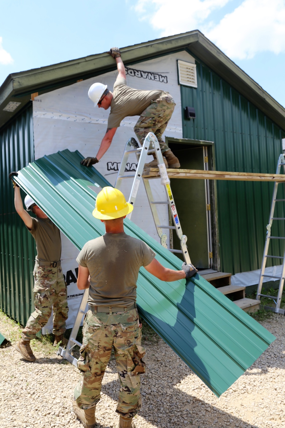 389th Engineer Company Soldiers hone skills supporting troop project at Fort McCoy