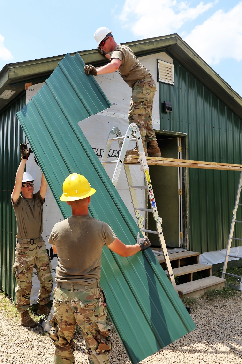 389th Engineer Company Soldiers hone skills supporting troop project at Fort McCoy