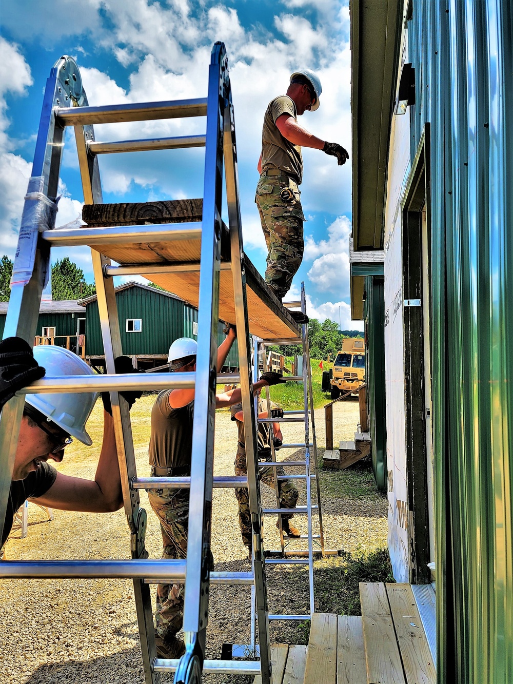 389th Engineer Company Soldiers hone skills supporting troop project at Fort McCoy