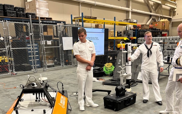 Italy Visits Naval Oceanography