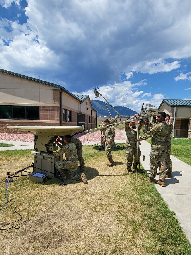 71ST EOD Group hosts Signal University