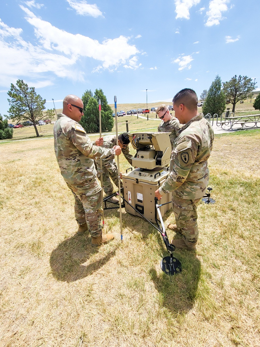 71ST EOD Group hosts Signal University