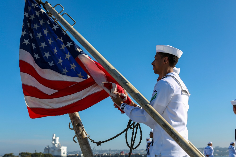 Abraham Lincoln returns to homeport