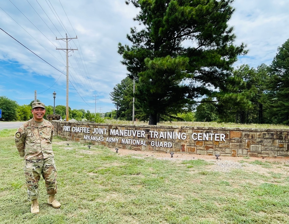 Former refugee turned lieutenant colonel visits Fort Chaffee