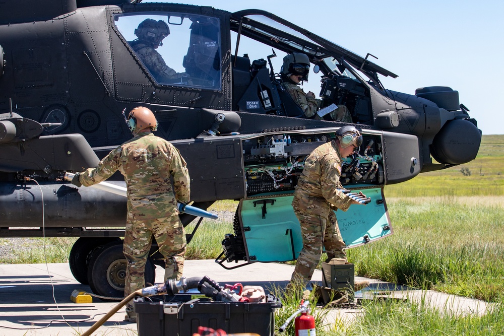 1st Infantry Division Hosts Apache Gunnery at Fort Riley