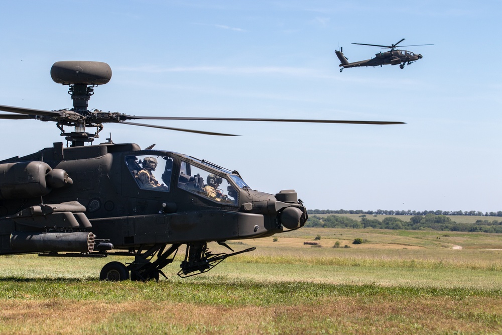 1st Infantry Division Hosts Apache Gunnery at Fort Riley