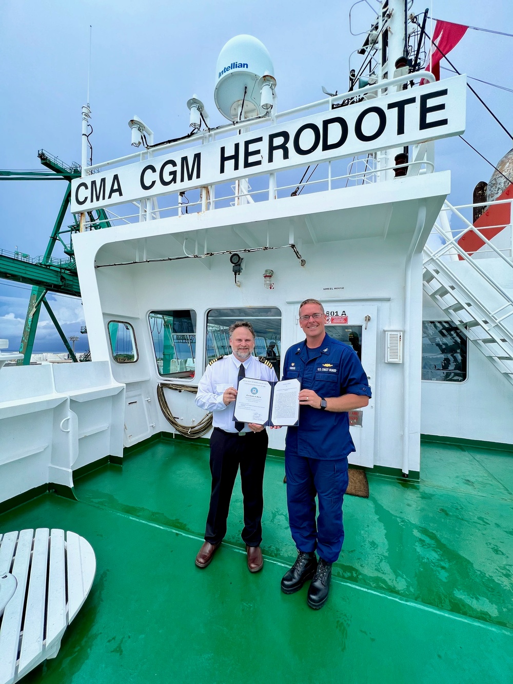 U.S. Coast Guard recognizes CMA CGM mariners for rescue  