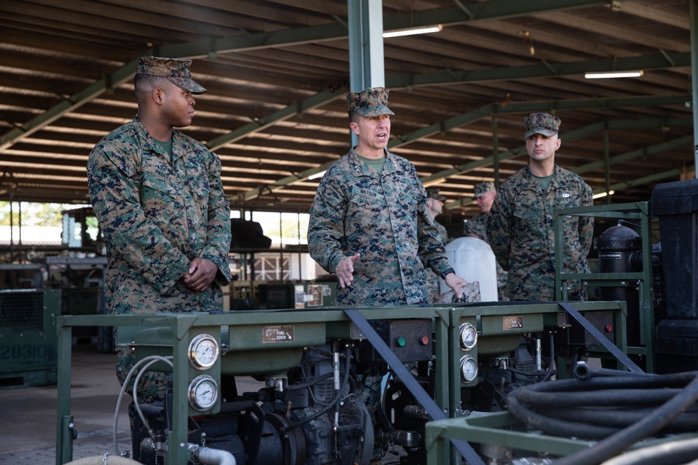 MRF-D 22: 1st MARDIV CG visits Marines and Sailors in Darwin