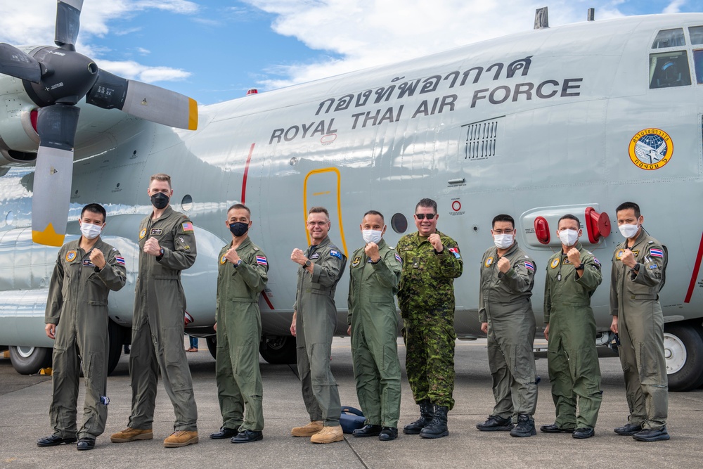 The Royal Thai Air Force visits Japan