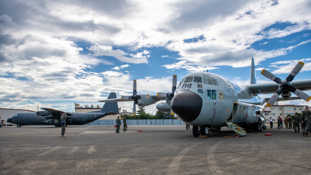 The Royal Thai Air Force visits Japan