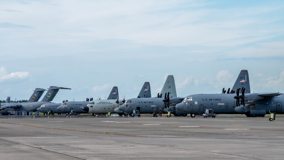 The Royal Thai Air Force visits Japan