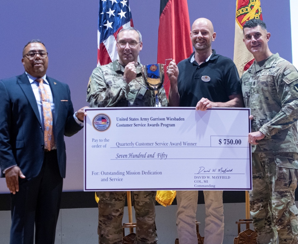 Wiesbaden garrison commander urges workforce to 'see ourselves'