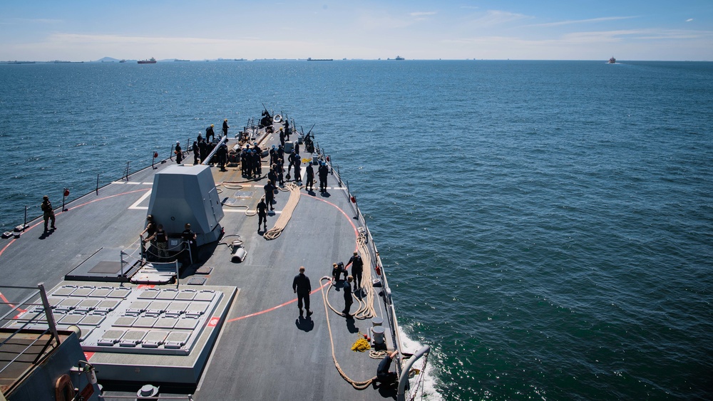 USS Momsen Arrives in Singapore