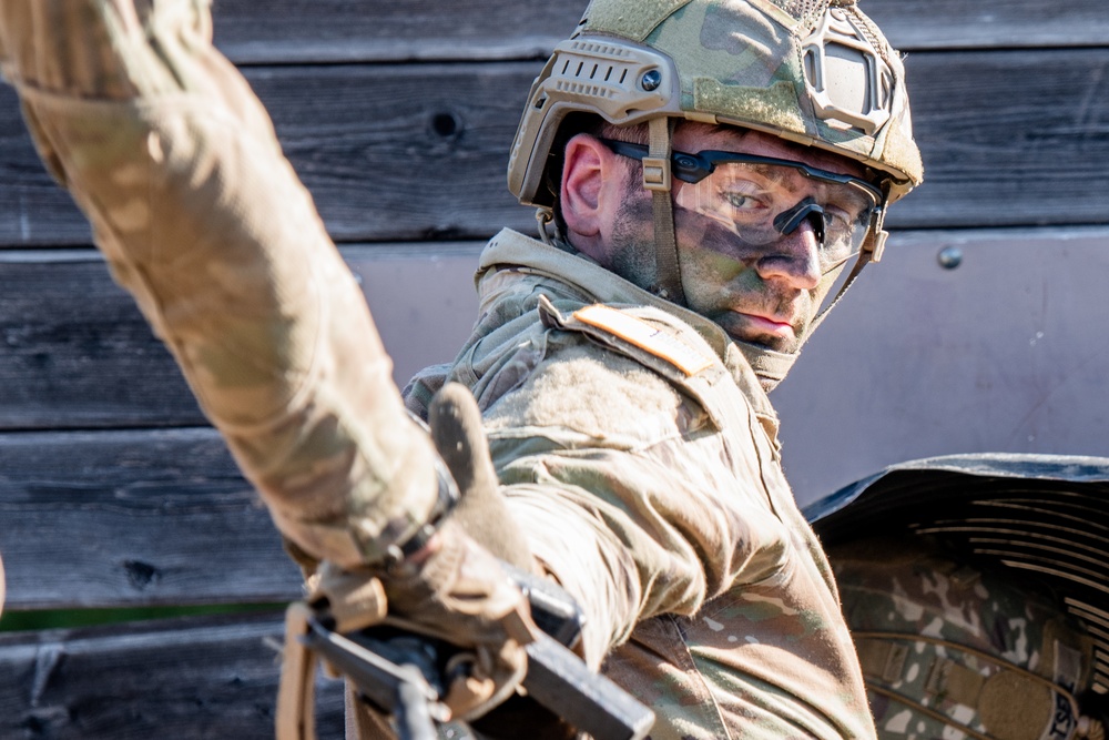 Soldiers Compete in U.S. Army Europe and Africa Best Squad 2022 Competition