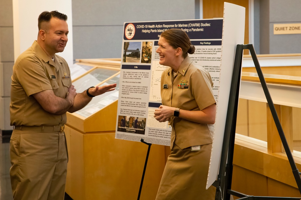 Rear Adm. Brandon Taylor Visits NMRC