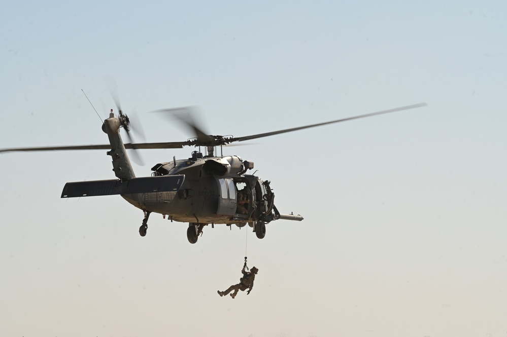 Joint Service Hoist Training