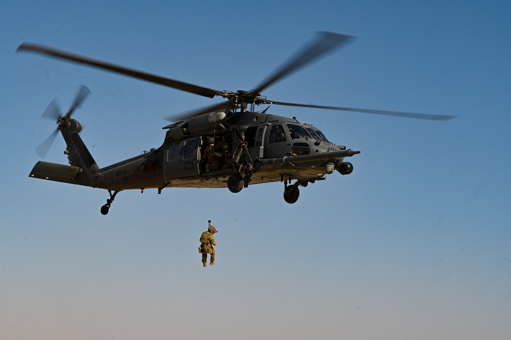 Joint Service Hoist Training