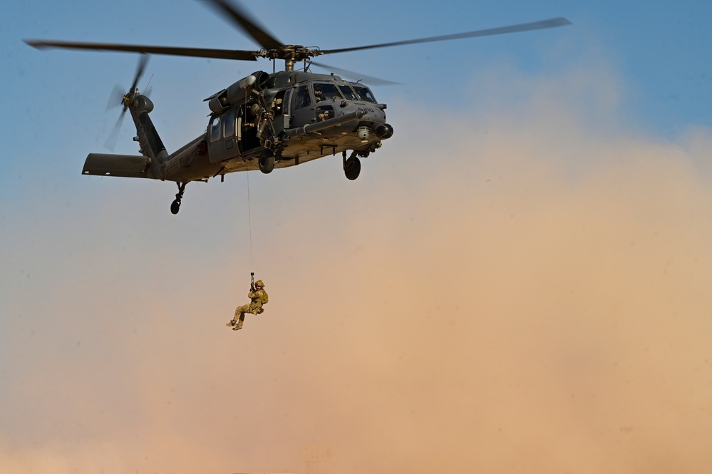 Joint Service Hoist Training