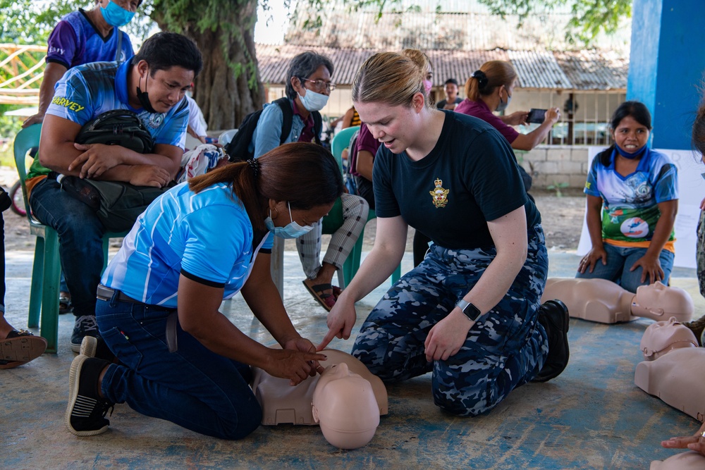Pacific Partnership 2022 Medical Personnel Conduct Medical Training with Local Healthcare Workers