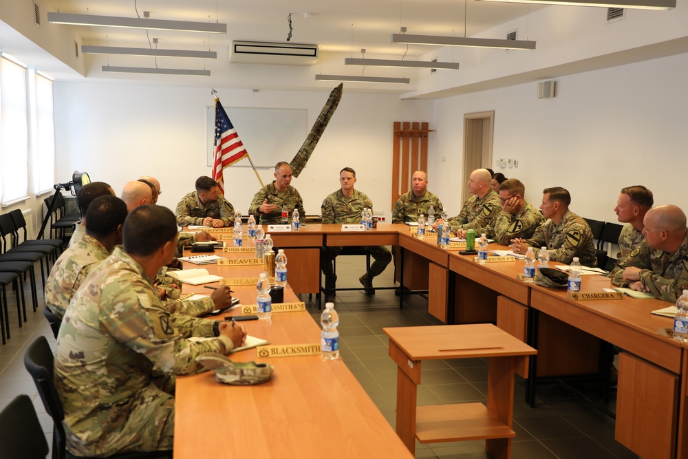 DANGER 6 Meets with GREYWOLF 6 and 3ABCT Command Teams.