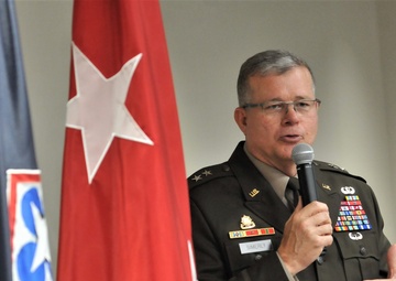 Fort Lee presents Good Neighbor Awards to six community partners