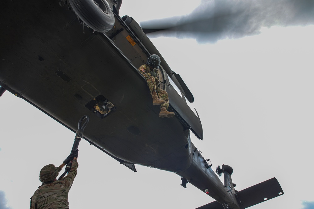 10th CAB Shines During Air Assault School Course