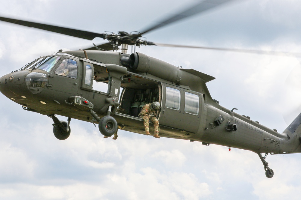10th CAB Shines During Air Assault School Course